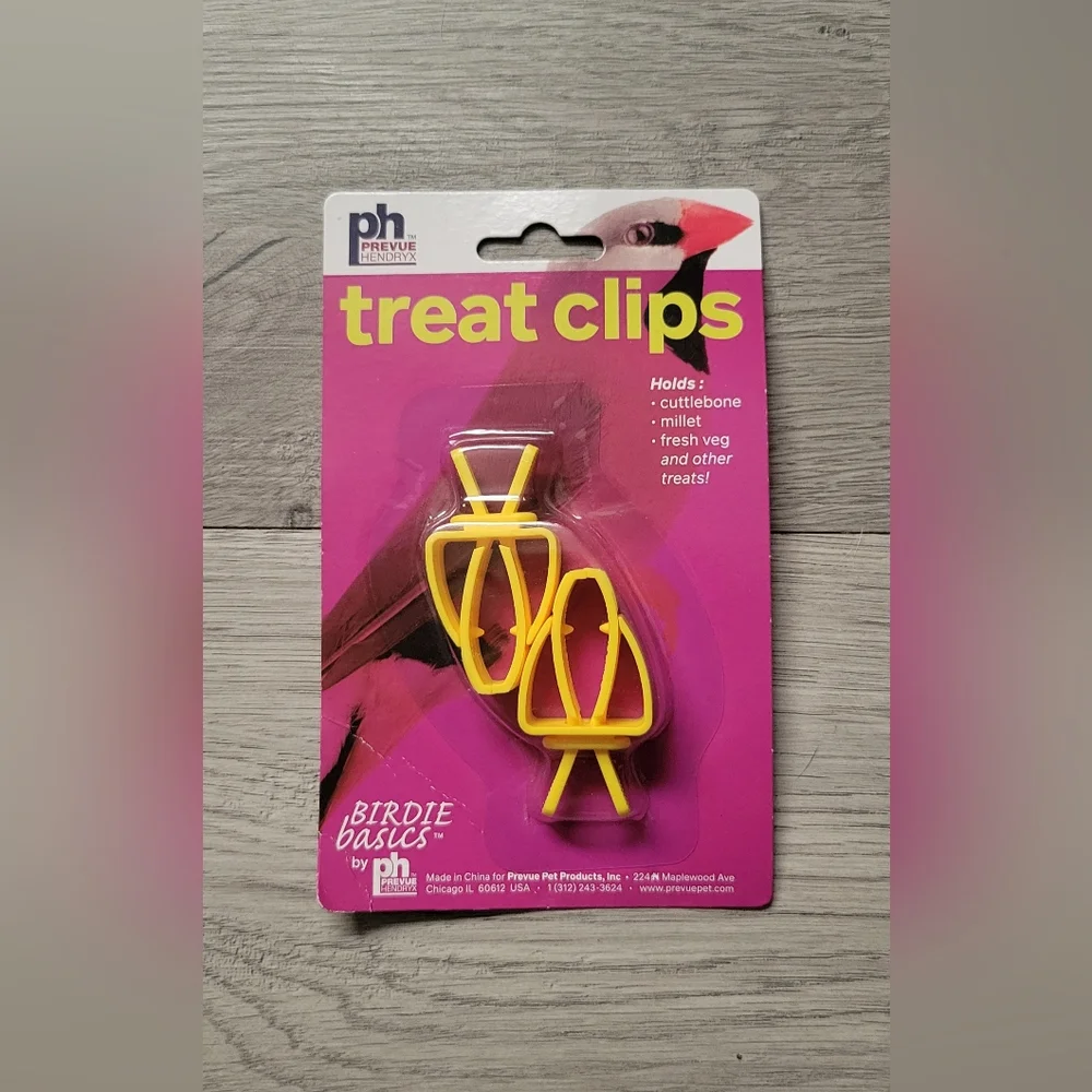 Birdie Basics Cuttlebone & Treat Clips